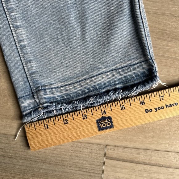 ANN TAYLOR LOFT WOMEN'S LIGHT WASH DISTRESSED STRAIGHT CROP BLUE JEANS SIZE 26/2 - Picture 7 of 10